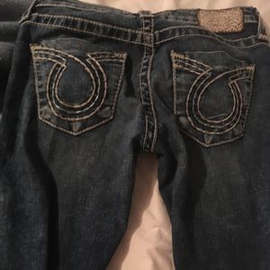 Super cute jeans! They are to small for me!